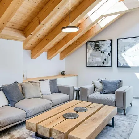 Montagnier B62, Indoor Pool And *