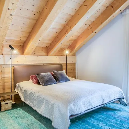 Montagnier B62, Indoor Pool And Hotel Champéry