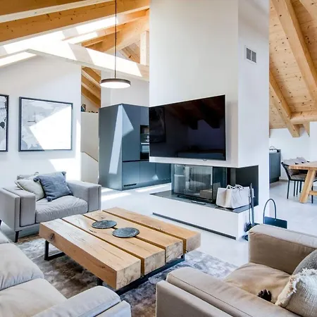 Montagnier B62, Indoor Pool And Hotel Champéry